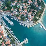 Villa Deluxe With Swimming Pool, Whirlpool On The Roof Terrace With A Beautiful Sea View - By Traveler Tourist Agency Krk Id 2125 I