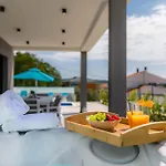 Deluxe With Swimming Pool, Whirlpool On The Roof Terrace With A Beautiful Sea View - By Traveler Tourist Agency Krk Id 2125 I Villa *