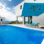 Villa Deluxe With Swimming Pool, Whirlpool On The Roof Terrace With A Beautiful Sea View - By Traveler Tourist Agency Krk Id 2125 I *