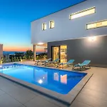 Villa Deluxe With Swimming Pool, Whirlpool On The Roof Terrace With A Beautiful Sea View - By Traveler Tourist Agency Krk Id 2125 I Sveti Vid-Miholjice