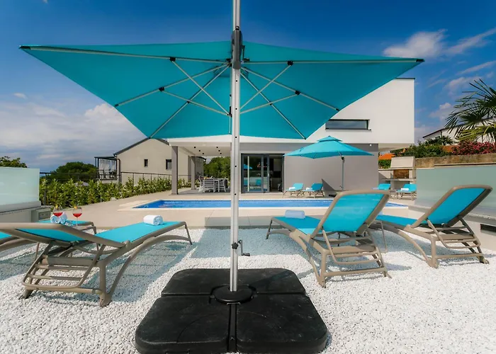 Deluxe With Swimming Pool, Whirlpool On The Roof Terrace With A Beautiful Sea View - By Traveler Tourist Agency Krk Id 2125 I *