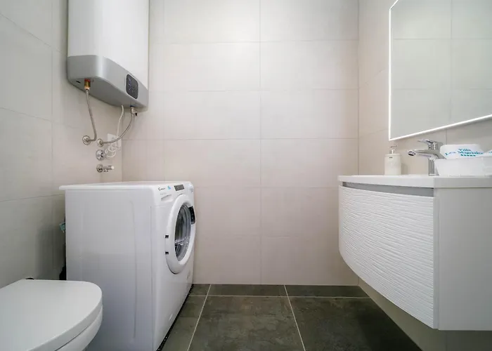 빌라 Deluxe With Swimming Pool, Whirlpool On The Roof Terrace With A Beautiful Sea View - By Traveler Tourist Agency Krk Id 2125 I