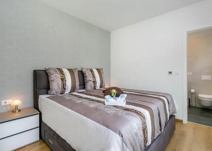 Deluxe With Swimming Pool, Whirlpool On The Roof Terrace With A Beautiful Sea View - By Traveler Tourist Agency Krk Id 2125 I 빌라 *