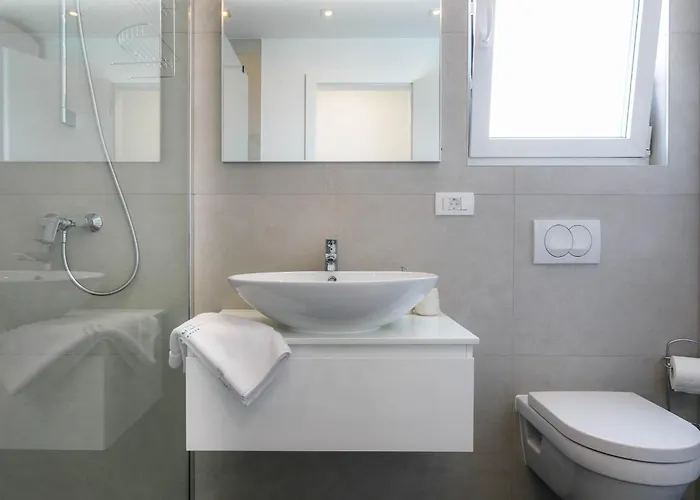 빌라 Deluxe With Swimming Pool, Whirlpool On The Roof Terrace With A Beautiful Sea View - By Traveler Tourist Agency Krk Id 2125 I Sveti Vid-Miholjice