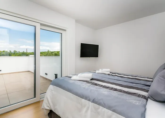 빌라 Deluxe With Swimming Pool, Whirlpool On The Roof Terrace With A Beautiful Sea View - By Traveler Tourist Agency Krk Id 2125 I