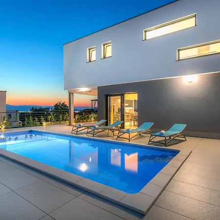 Vila Deluxe With Swimming Pool, Whirlpool On The Roof Terrace With A Beautiful Sea View - By Traveler Tourist Agency Krk Id 2125 I Sveti Vid-Miholjice