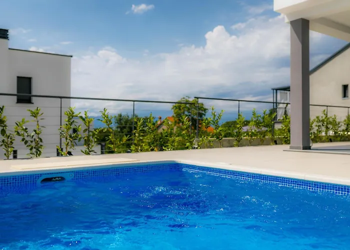 Villa Deluxe With Swimming Pool, Whirlpool On The Roof Terrace With A Beautiful Sea View - By Traveler Tourist Agency Krk Id 2125 I *