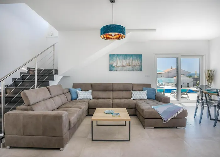 Deluxe With Swimming Pool, Whirlpool On The Roof Terrace With A Beautiful Sea View - By Traveler Tourist Agency Krk Id 2125 I Villa *