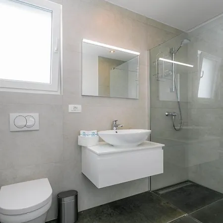 Villa Deluxe With Swimming Pool, Whirlpool On The Roof Terrace With A Beautiful Sea View - By Traveler Tourist Agency Krk Id 2125 I *